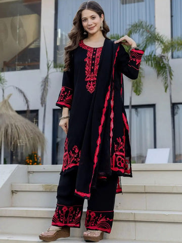 Vestido de 3 Piezas. Talla 34. Algodón. Bordado.