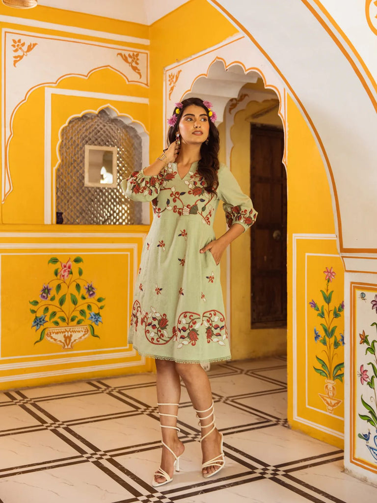 Vestido.  Algodón.  Talla 28.
