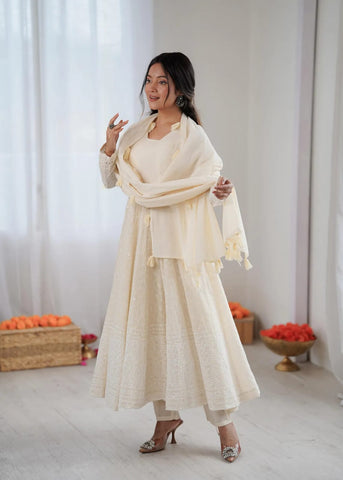 Vestido.  Blanco. 3 Piezas. Algodón.  Premium.
