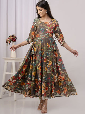 Anarkali.  Vestido.  Fresco.